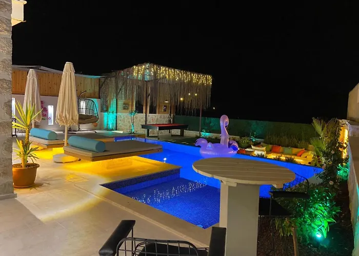 Casa Perla 4*
